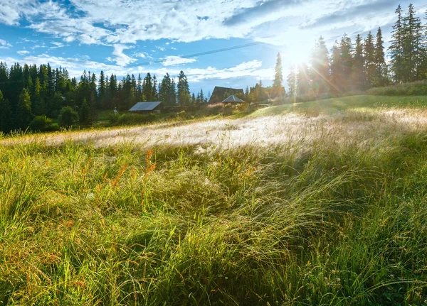 Letní horská země pohled — Stock fotografie