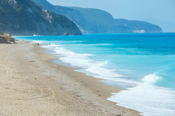 Lefkas kusten sommaren beach (Grekland) — Stockfoto