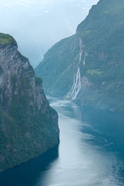 Geiranger fiordo (Norge ) — Foto Stock