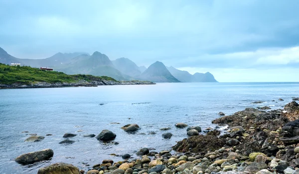 Sommaren senja kusten (Norge) — Stockfoto