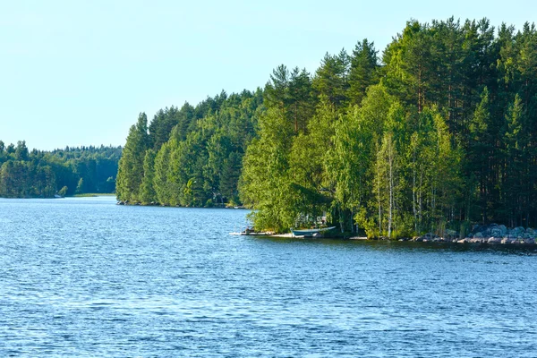 Vista de verão do lago (Finlândia ). — Fotografia de Stock