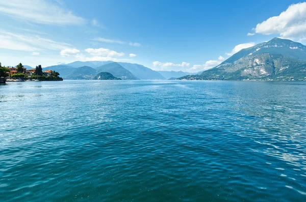 Lac de Côme (Italie) vue depuis le navire — Photo