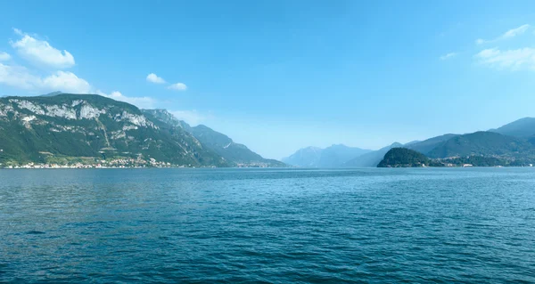 Lac de Côme (Italie) vue depuis le navire — Photo