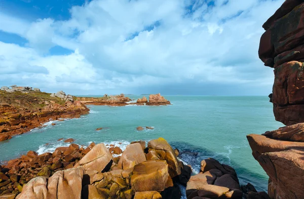 Ploumanach coast bahar bakış (brittany, Fransa) — Stok fotoğraf