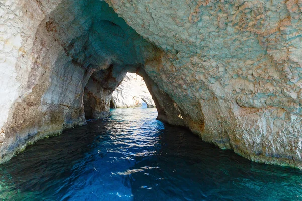 De blauwe grotten in zakynthos (Griekenland) — Stockfoto