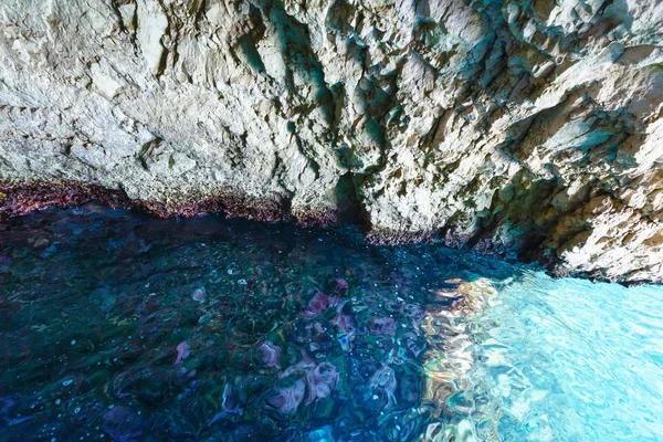 Mavi mağara duvarlarında zakynthos (Yunanistan)