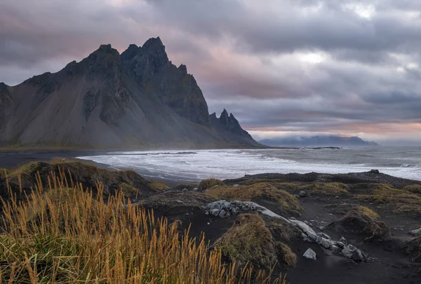 Sunrise Stokksnes Cape Sea Beach Vestrahorn Mountain Islande Paysage Naturel — Photo