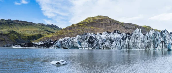 Basalt Kőoszlopok Oszlopok Reynisfjara Strand Közelében Vik Dél Izland Egyedülálló — Stock Fotó