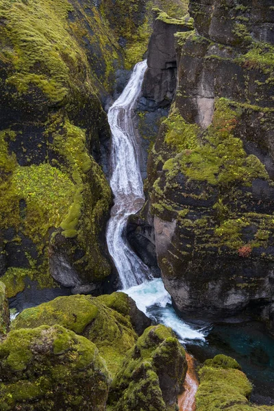 Fjadra Älv Rinner Genom Vackra Fjadrargljufur Canyon Södra Island Höstens — Stockfoto