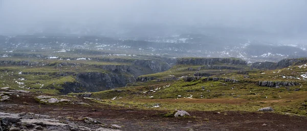 Schöne Aussicht Auf Die Berge Während Einer Autofahrt Island Spektakuläre — Stockfoto