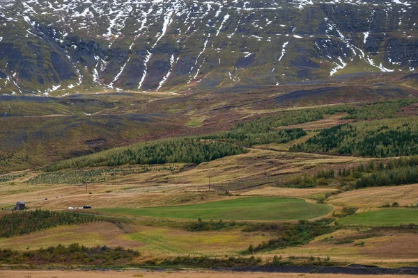 Bela Vista Para Montanha Durante Viagem Automóvel Islândia Espetacular Paisagem — Fotografia de Stock
