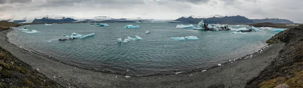 Jezioro Lodowcowe Jokulsarlon Laguna Blokami Lodu Islandia Położony Skraju Oceanu — Zdjęcie stockowe