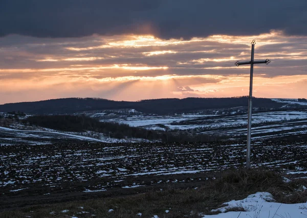 Terra Negra Terra Arável Coberta Com Última Neve Início Primavera — Fotografia de Stock