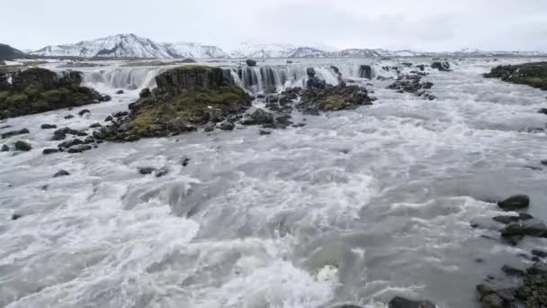 Zmiana Pory Roku Południowych Wyżynach Islandii Malowniczy Wodny Tungnaarfellsfoss Panoramiczny — Wideo stockowe