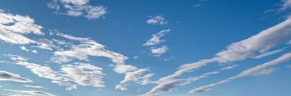 Ciel Bleu Avec Nuages Soleil Large Paysage Nuageux Naturel Panorama — Photo