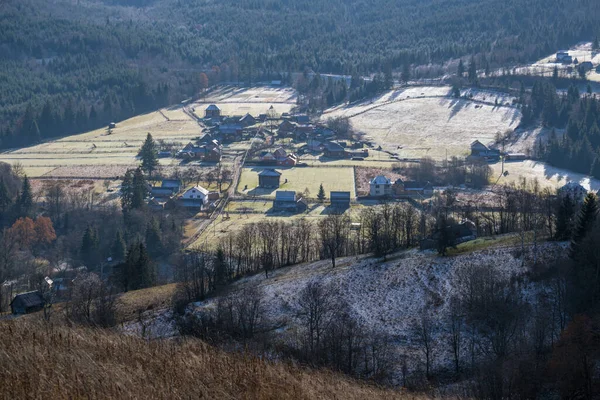 Ostatnie Dobre Dni Pogodowe Jesiennym Górskim Krajobrazie Rano Spokojna Malownicza — Zdjęcie stockowe