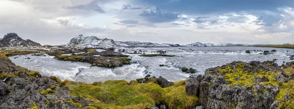 Γραφικό Waterfal Tungnaarfellsfoss Ισλανδία Πανοραμική Θέα Φθινόπωρο Landmannalaugar Βουνά Κάτω — Φωτογραφία Αρχείου