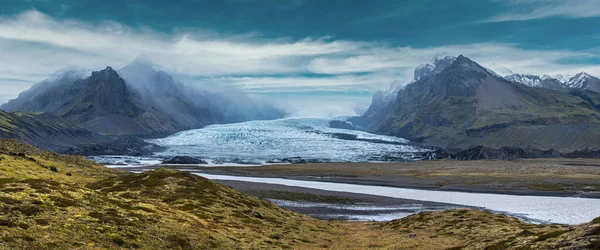 Ledovcový Jazyk Sklouzává Ledovce Vatnajokull Nebo Ledovce Vatna Poblíž Podledovcové — Stock fotografie