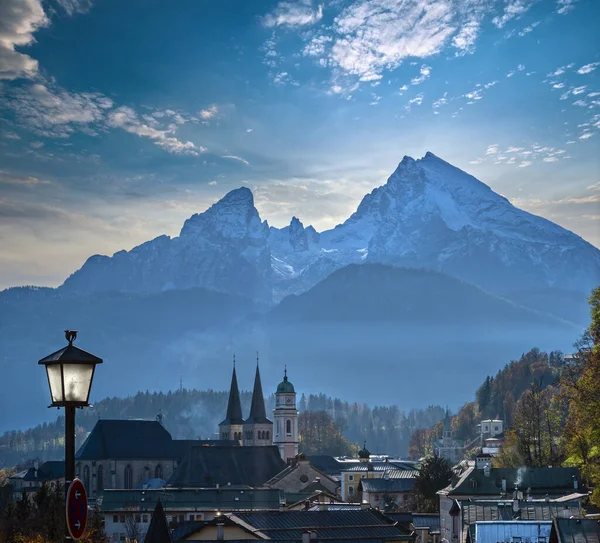 Autumn Hazy Evening Famous Bavarian Prealps Berchtesgaden Town Mount Watzmann — Stockfoto