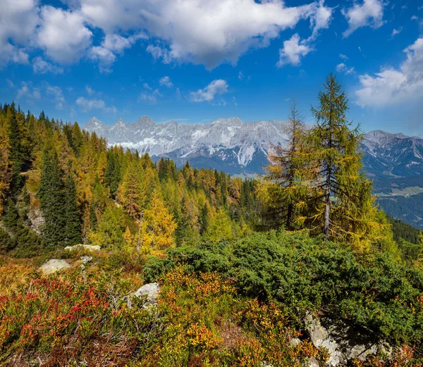 Huzurlu Güneşli Bir Sonbahar Alpleri Dağ Manzarası Reiteralm Steiermark Avusturya — Stok fotoğraf