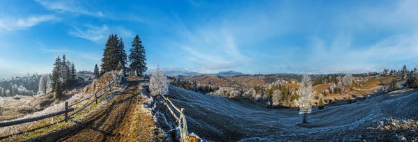 Έρχεται Χειμώνας Τελευταίες Μέρες Του Φθινοπώρου Πρωί Στην Ορεινή Ύπαιθρο — Φωτογραφία Αρχείου