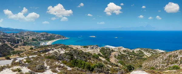 Verão Paisagem Costeira Mar Halkidiki Sithonia Grécia Pessoas São Irreconhecíveis — Fotografia de Stock