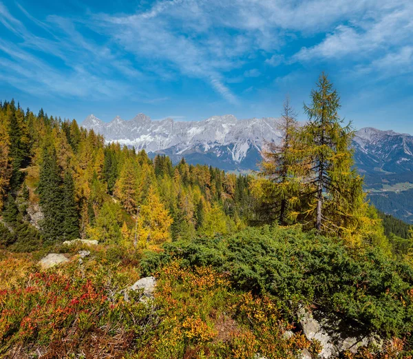 Huzurlu Güneşli Bir Sonbahar Alpleri Dağ Manzarası Reiteralm Steiermark Avusturya — Stok fotoğraf