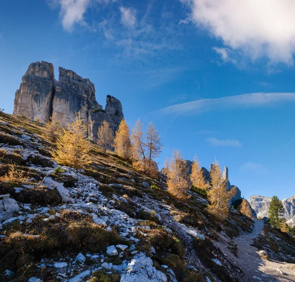 Soleado Otoño Alpino Dolomitas Escena Montaña Rocosa Sudtirol Italia Cinque — Foto de Stock