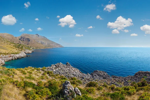 Paradise Tengeri Öböl Azúrkék Víz Nézd Tengerpart Nyomvonal Zingaro Természetvédelmi — Stock Fotó