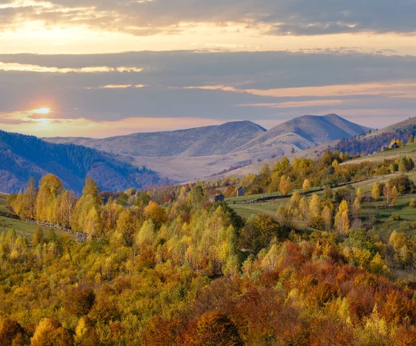 Sonbahar Sabahı Karpat Dağları Sakin Resim Sahnesi Ukrayna Huzurlu Seyahat — Stok fotoğraf