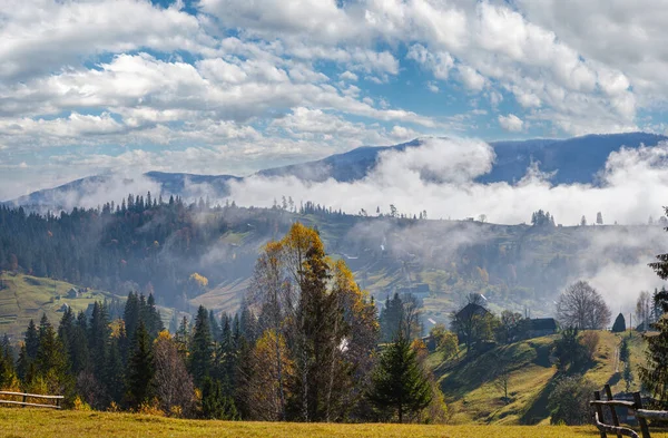 Morning Foggy Clouds Autumn Mountain Countryside Ukraine Carpathian Mountains Transcarpathia — Stock Photo, Image