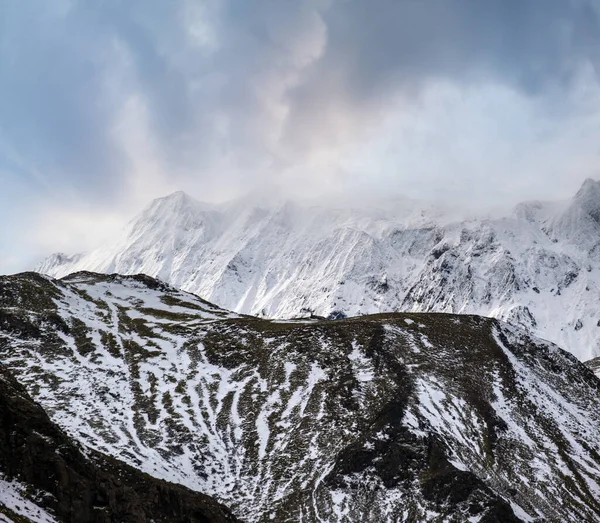 Montagne Landmannalaugar Colorate Sotto Copertura Nevosa Autunno Islanda — Foto Stock