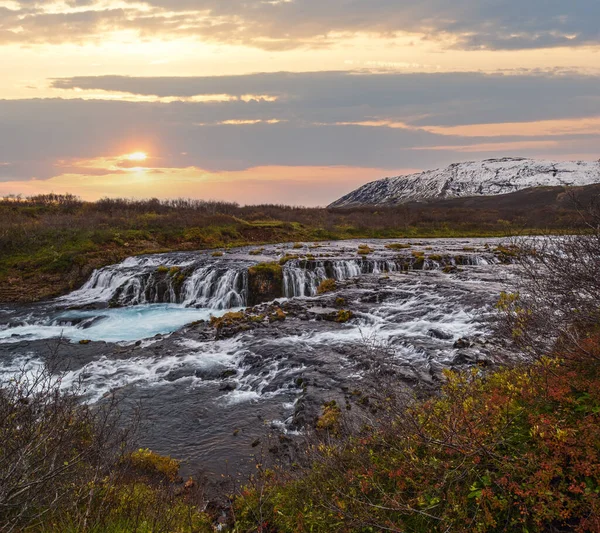 Γραφικός Καταρράκτης Bruarfoss Φθινοπωρινή Άποψη Αλλαγή Εποχής Στα Νότια Highlands — Φωτογραφία Αρχείου