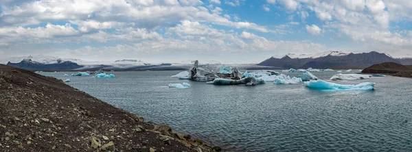 Jezioro Lodowcowe Jokulsarlon Laguna Blokami Lodu Islandia Położony Skraju Oceanu — Zdjęcie stockowe