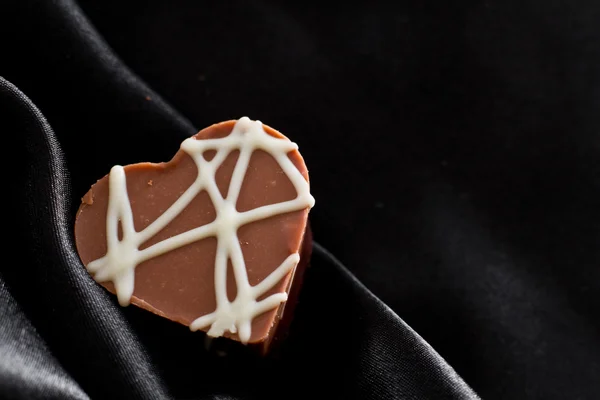 Hasselnøttsjokolade med karamell – stockfoto