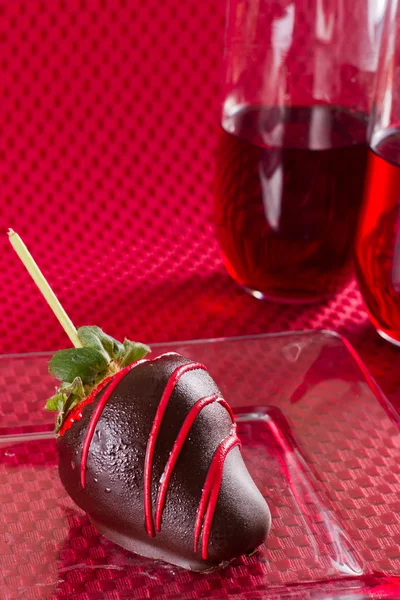 Chocolate covered strawberry — Stock Photo, Image