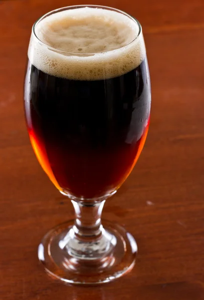 Mezza birra rossa mezza stout — Foto Stock