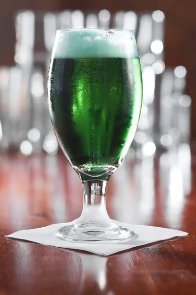 Cerveza verde — Foto de Stock