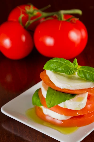 Fresh mozzarella and tomato salad — Stock Photo, Image