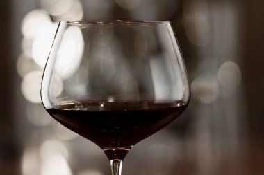 Kırmızı şarap.