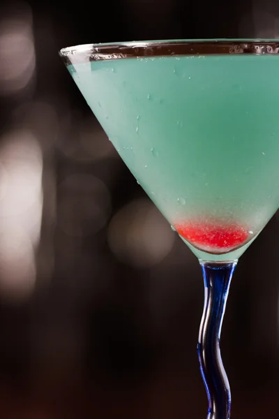 Electric blue lemonade martini — Stock Photo, Image