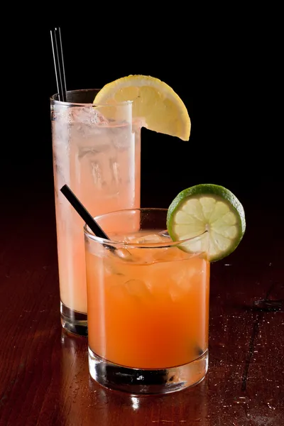 Refreshing cocktails — Stock Photo, Image