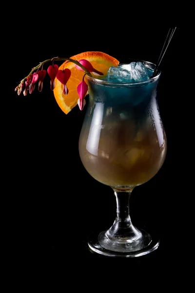 Coktail de zumo de frutas tropicales —  Fotos de Stock