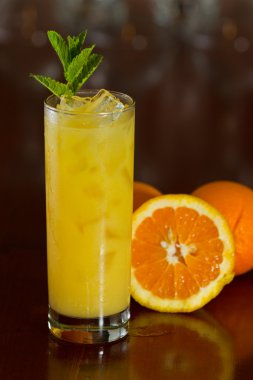 Taze portakal suyu