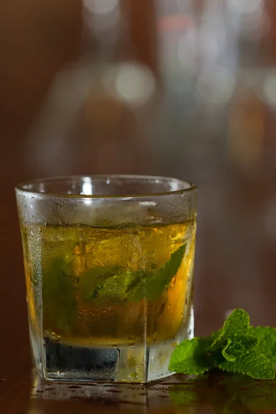 Mint julep cocktail — Stock Photo, Image