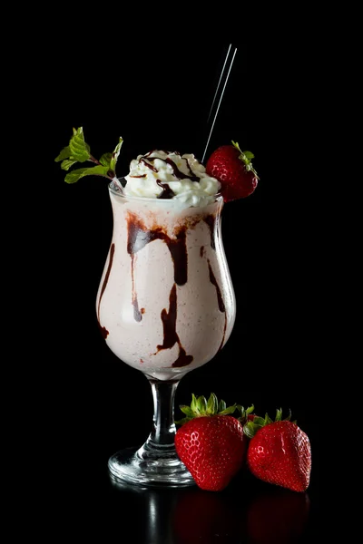 Jordgubbe choklad mjölk shake — Stockfoto