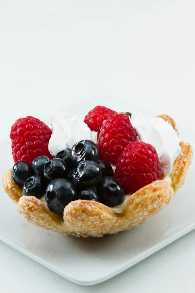 Fresh berry tart — Stock Photo, Image