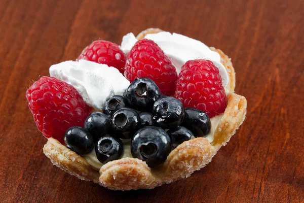 Fresh berry tart — Stock Photo, Image