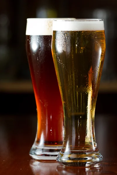 Cervejas em um bar — Fotografia de Stock