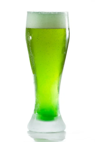 Grönt öl — Stockfoto